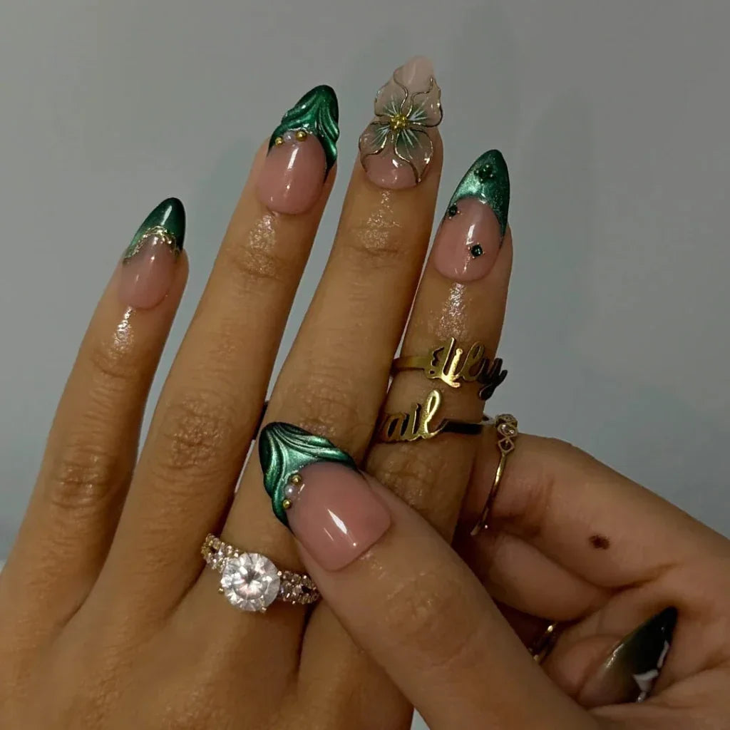 Emerald Throne Green Handmade Press On Nails