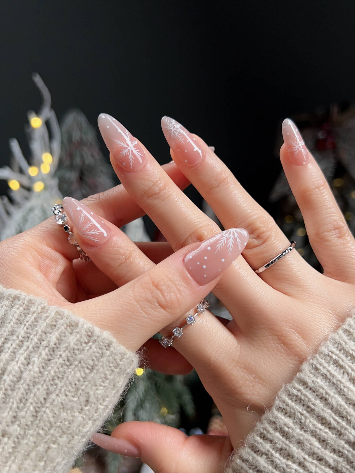 Frost Petals Reusable Press On Nails