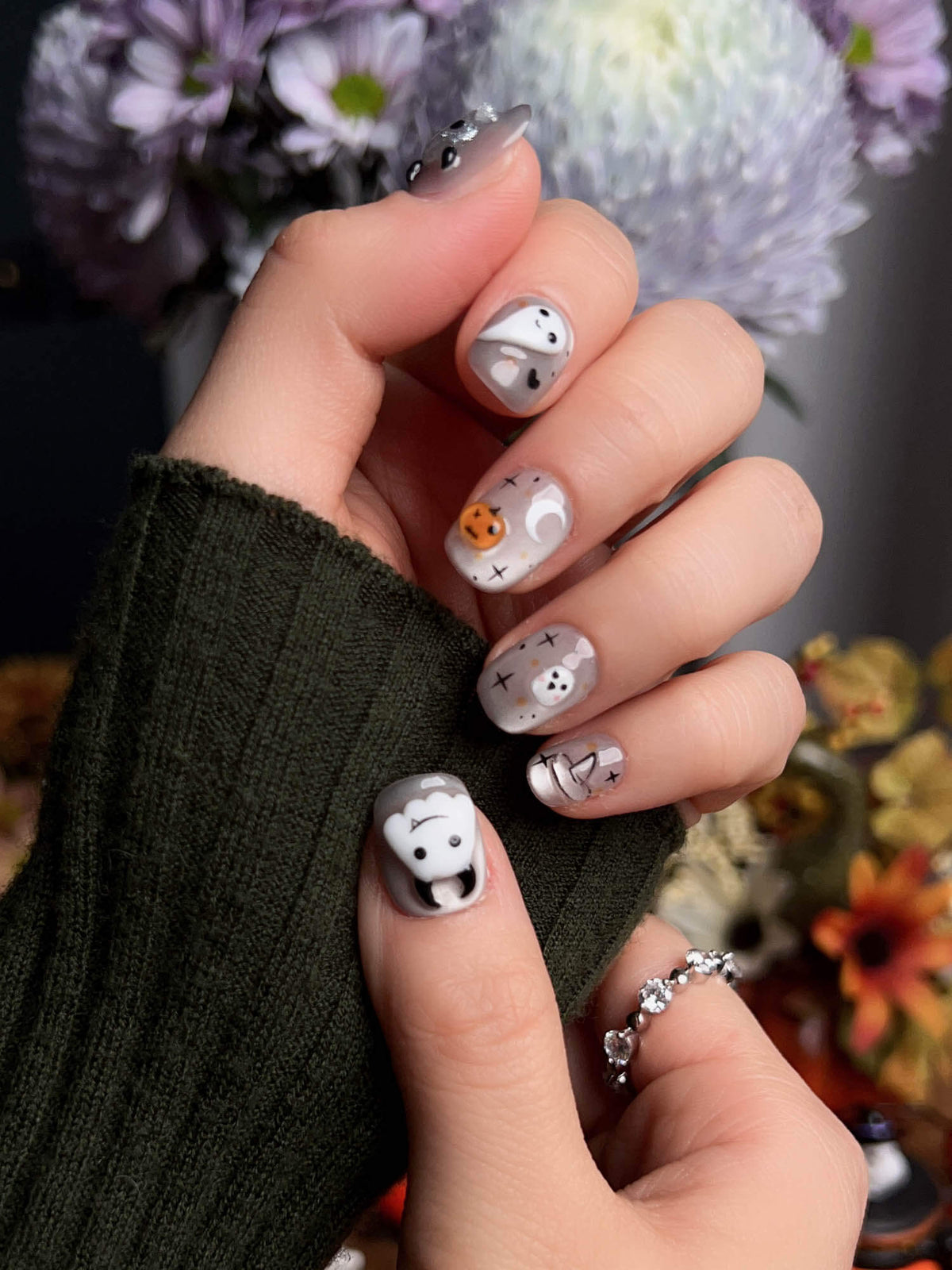 Ghost Coco Reusable Press On Nails