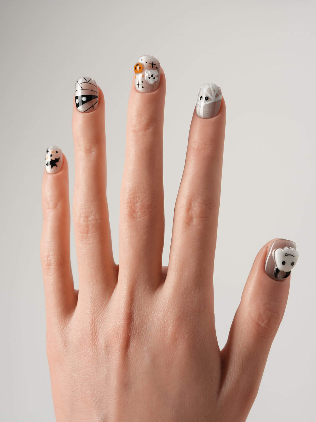 Ghost Coco Reusable Press On Nails