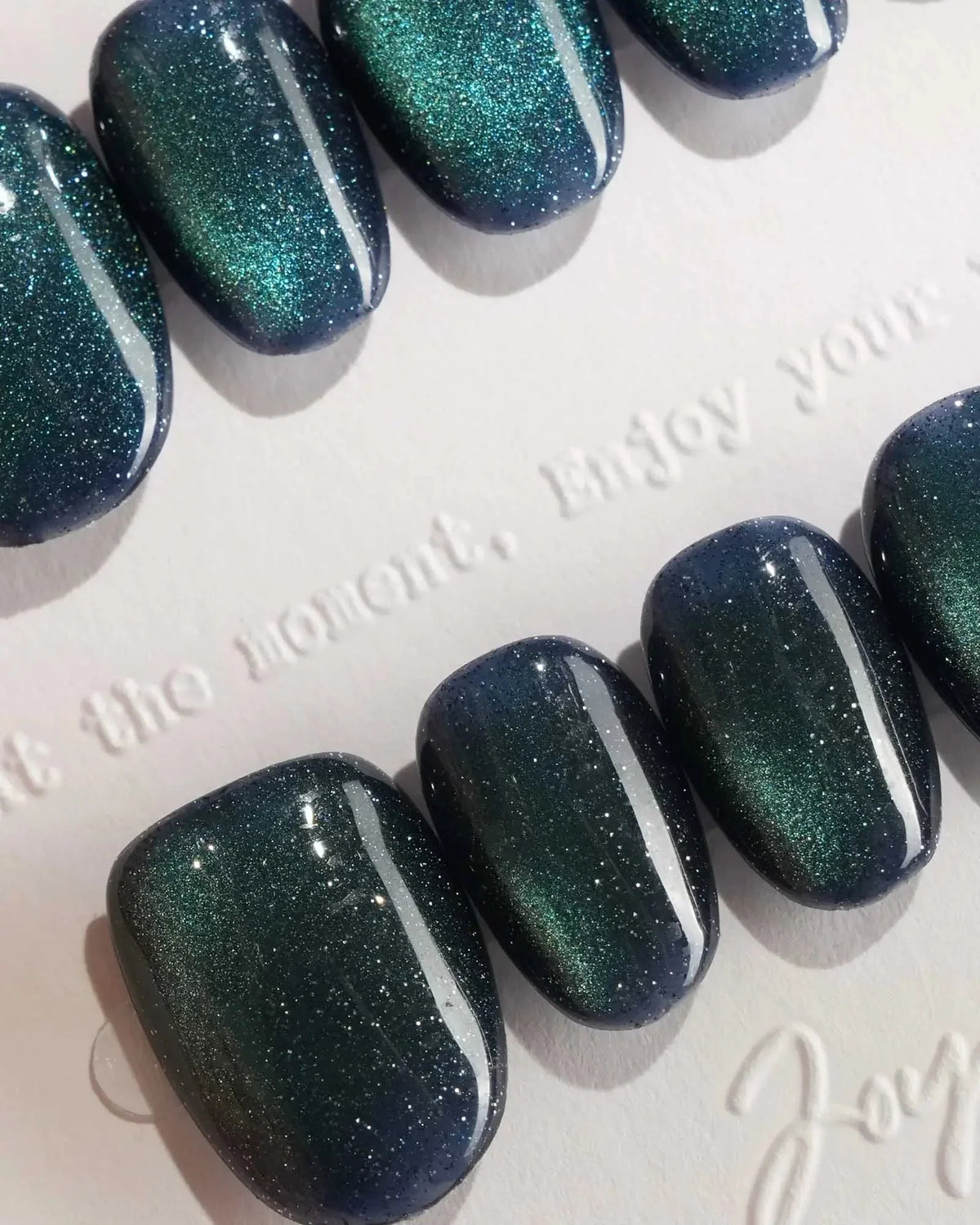 Glint Aurora Reusable Press On Nails