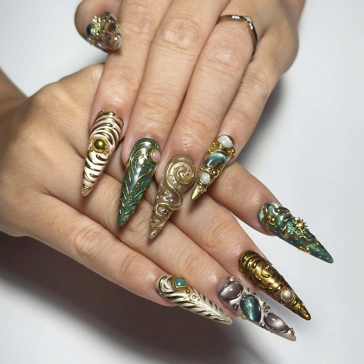Emerald Jewelry Press On Nails, Gold Chrome Gemstone Nail Set, Ornate Baroque Fantasy