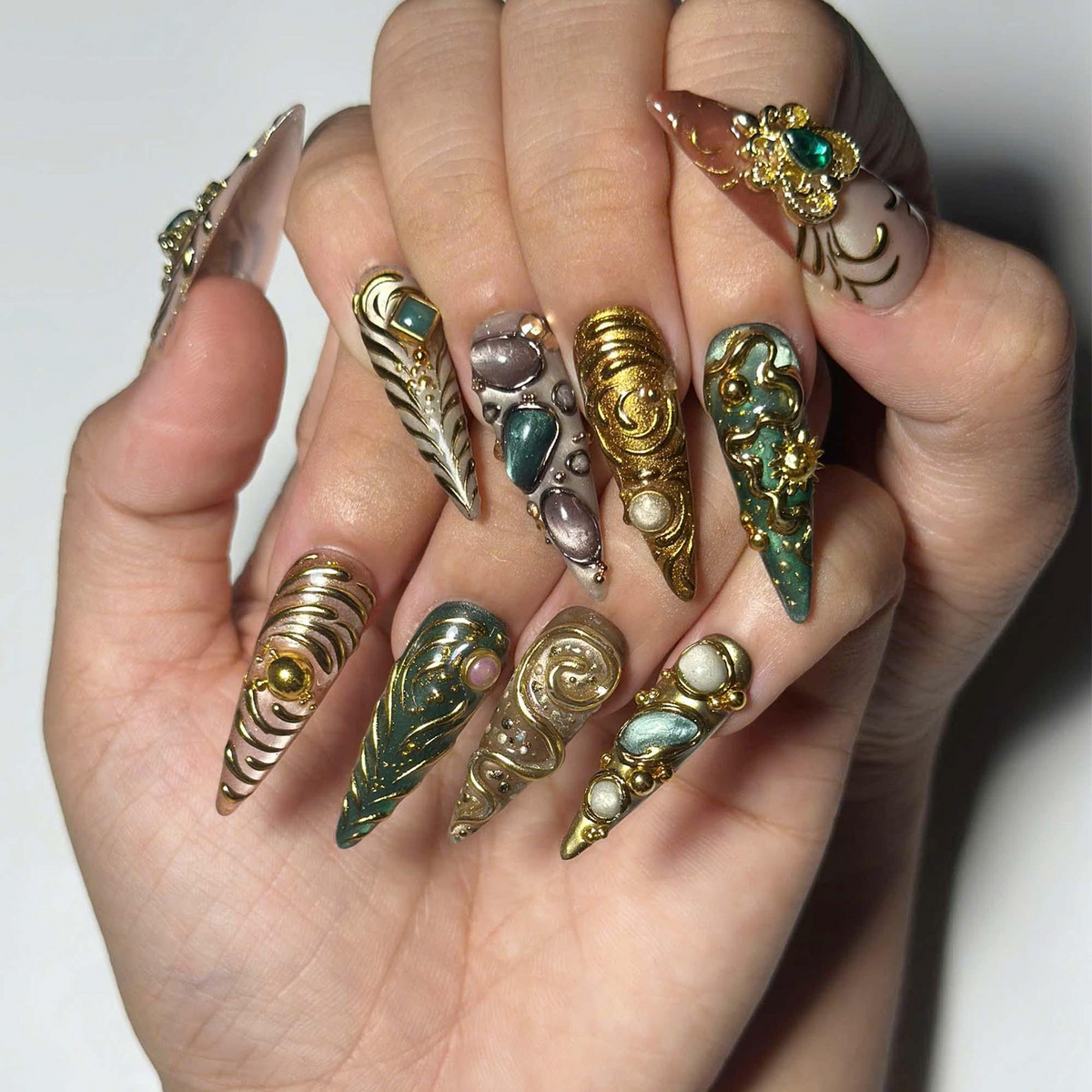 Emerald Jewelry Press On Nails, Gold Chrome Gemstone Nail Set, Ornate Baroque Fantasy