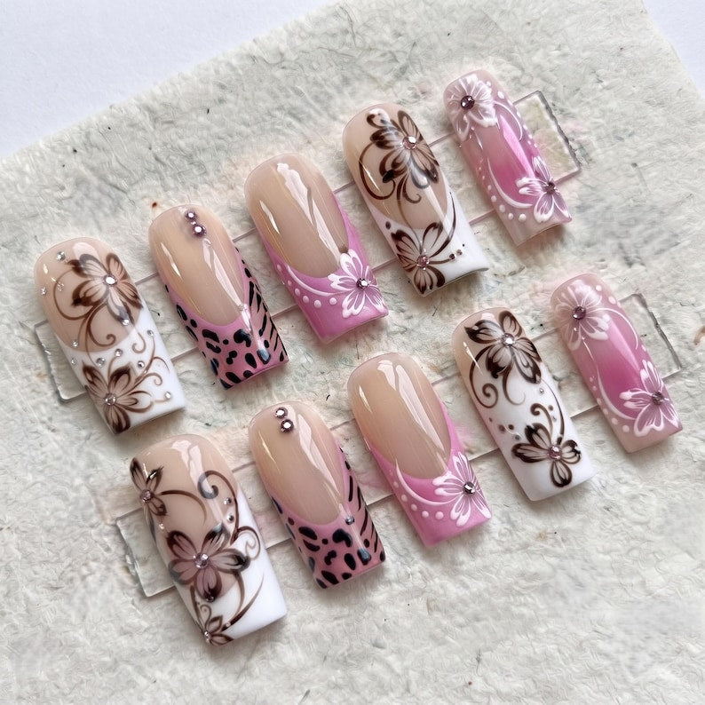 Vintage Floral Press-On Nails