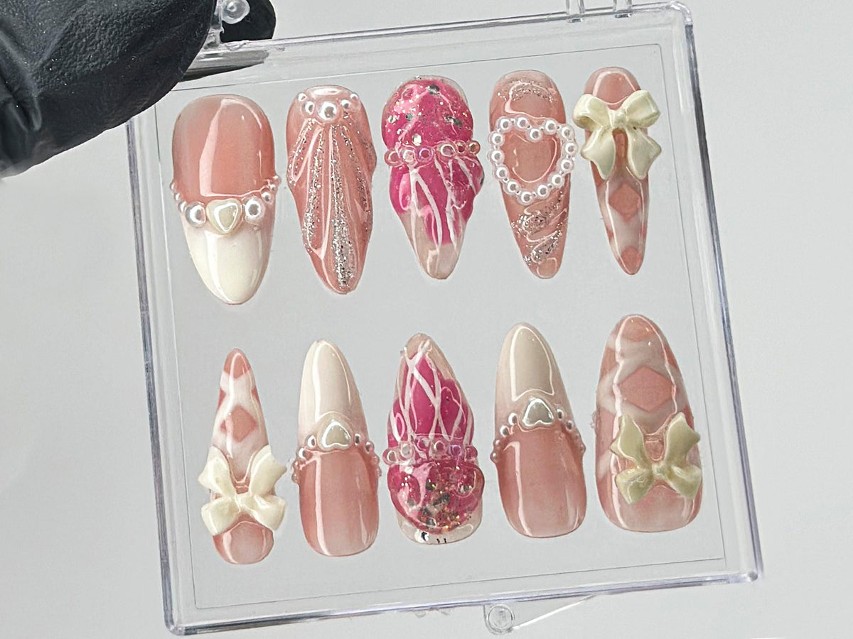 Romantic Bows Press On Nails, Custom Pearl and Glitter Patterns On Fake Nails, French