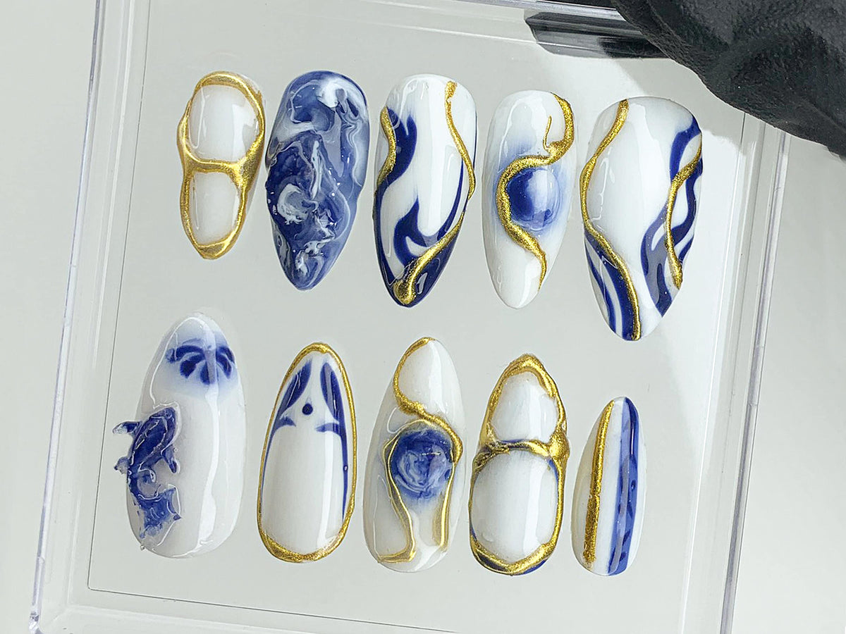 Japanese Koi Fish Porcelain Nails, White & Blue Press-On Nails, Custom Handmade Bát