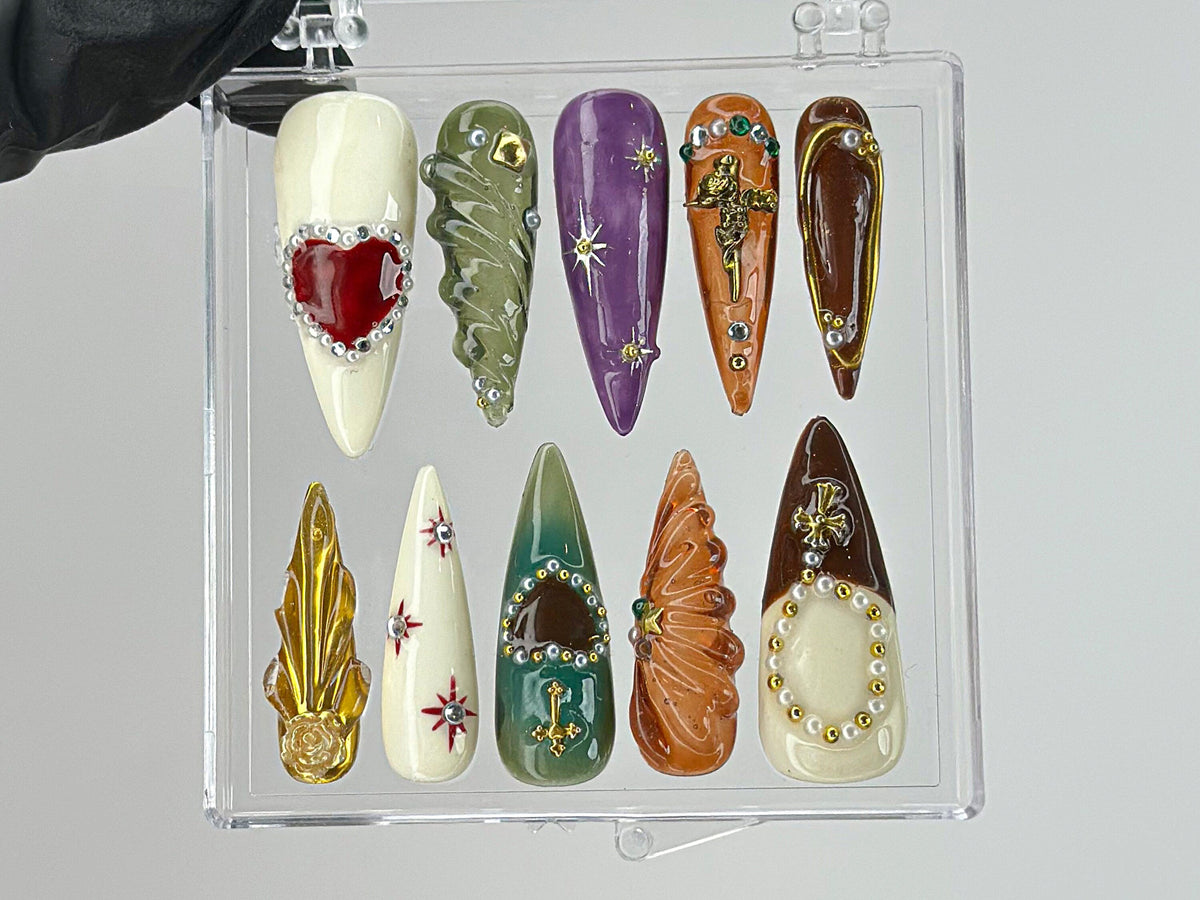 Royal-Inspired Press On Nails, Luxury Jeweled Nail charms, Luxurious Christmas and Holiday