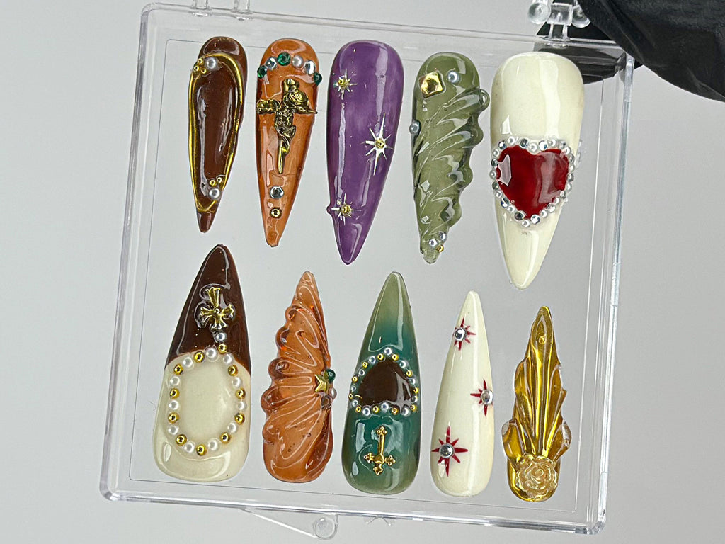 Royal-Inspired Press On Nails, Luxury Jeweled Nail charms, Luxurious Christmas and Holiday