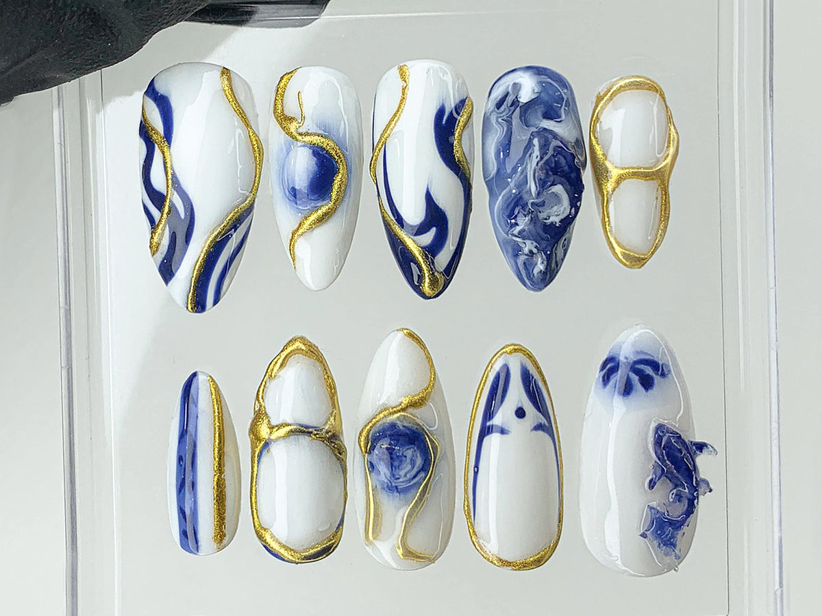 Japanese Koi Fish Porcelain Nails, White & Blue Press-On Nails, Custom Handmade Bát