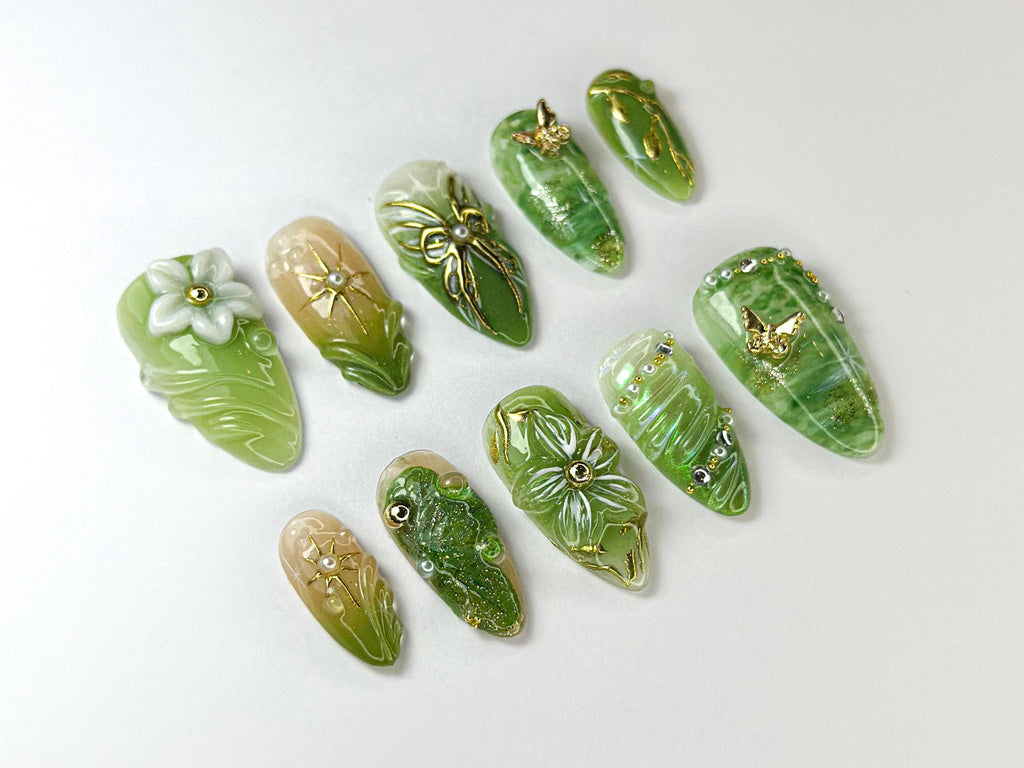 Hand-Painted Forest Green Press On Nails | Botanical Nail Design | Green Nature-Inspired Nails | Green Nature-Inspired Nails | JB705HK