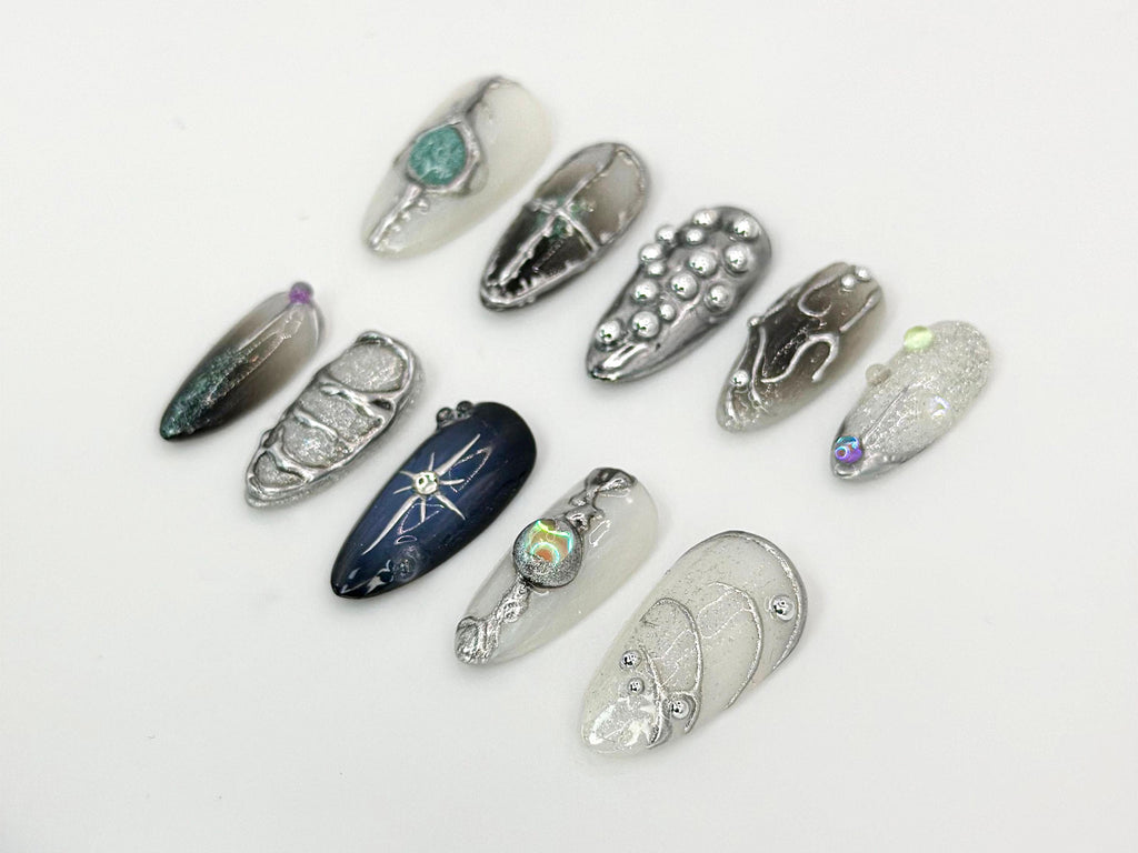 Shiny Metallic Silver Press On Nails | Luxury Black & Silver Nail Art | Celestial Chrome Nail Art | High Fashion Press-On Nails | JC685HC