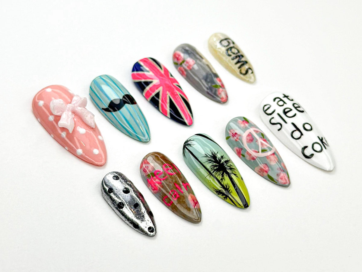 2000s Pop Style Press On Nails | Retro British Pop Nails | Peace Sign & Graffiti Art | Statement Aesthetic Nail | Cool Girl Style | JB892HK