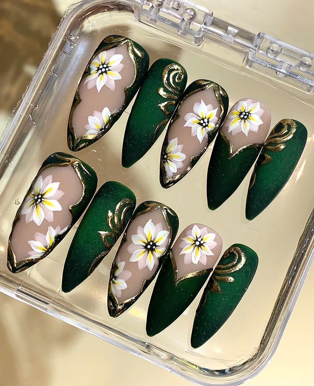 Green Floral Press On Nails: Matte Stiletto with Gold Leaf & White Flowers