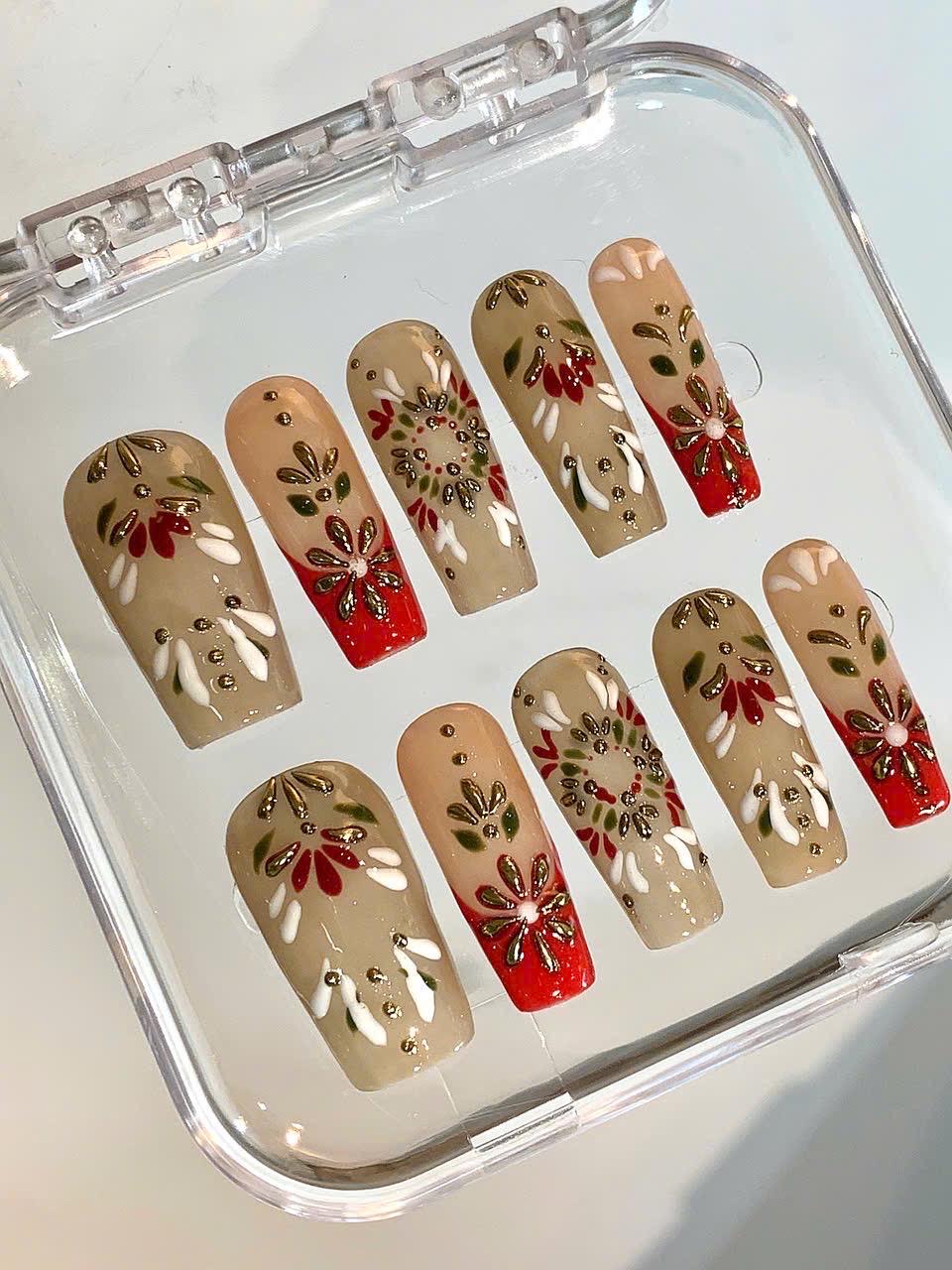 Vintage Floral Press On Nails: Red & Olive Green 3D Nail Art