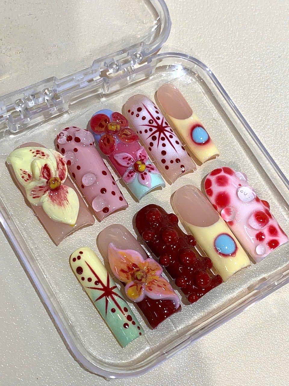 3D Floral Press On Nails: Retro Pop Art, Handmade Funky Nail Art