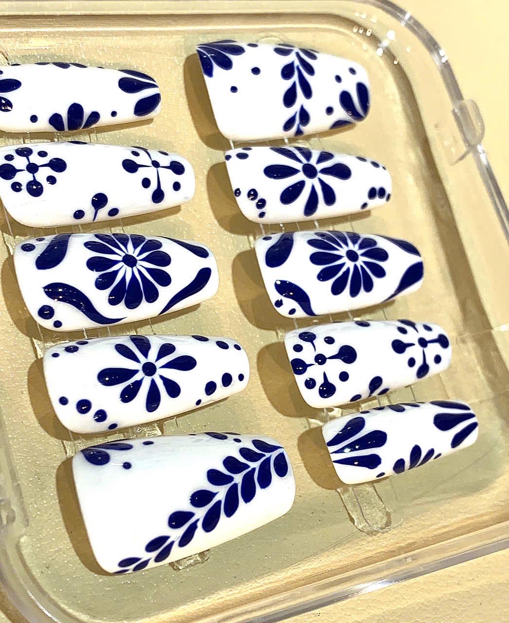 Hand-Painted Blue Floral Press On Nails: Reusable Elegant Nail Art