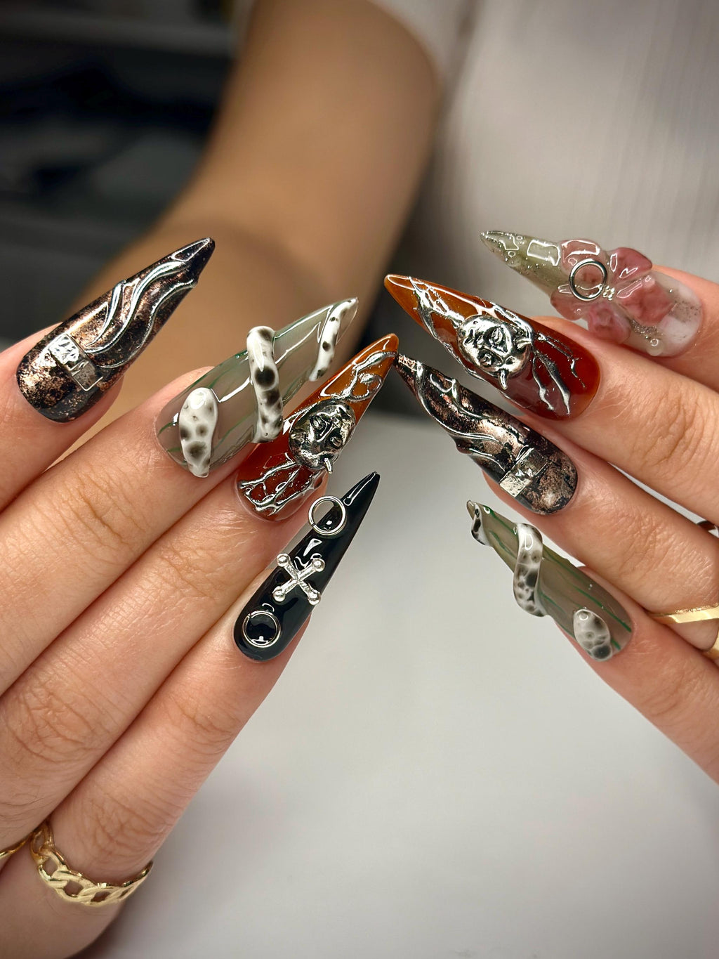 Dark Fantasy Sculpture Press On Nails | 3D Metallic Face Art | Gothic Chains & Abstract Accents | Handmade Nails | Avant-Garde Nail| JB149HK