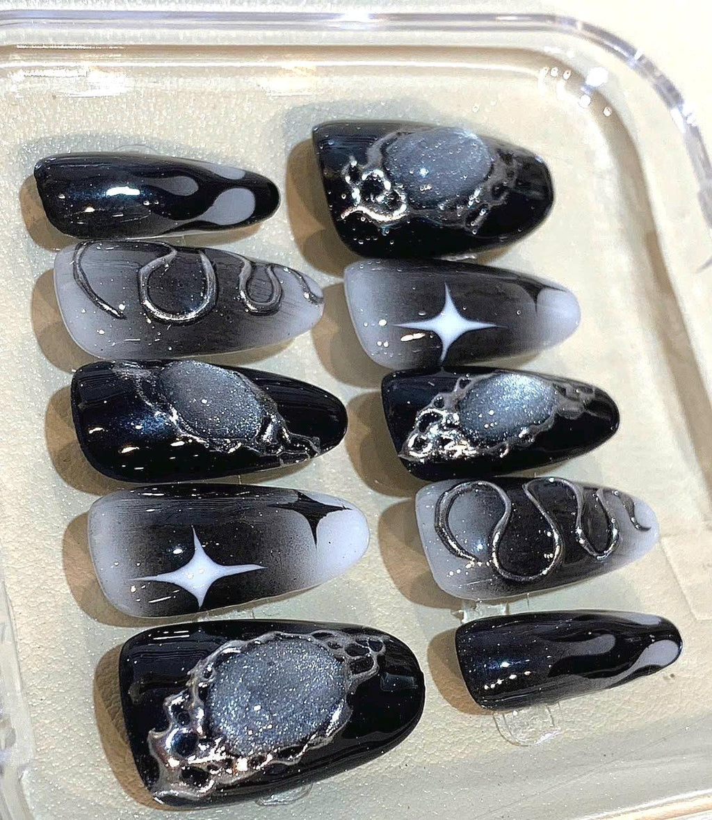 Black Silver Snake Press On Nails: Gothic Chrome Halloween Nail Art