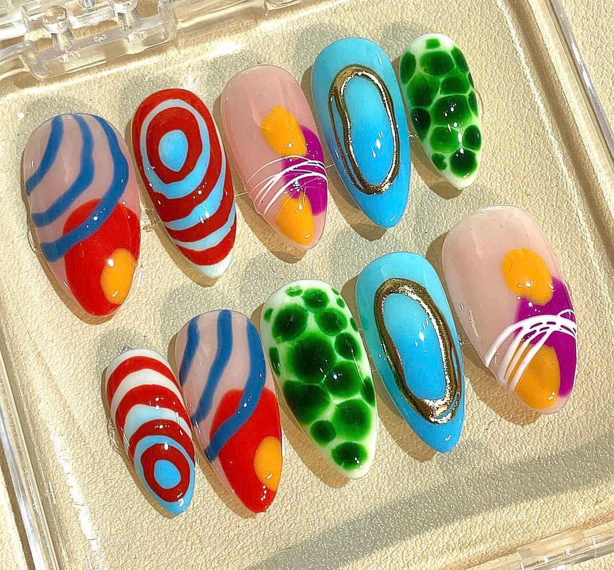 Handmade Abstract Geometric Press On Nails: Swirl Marble Retro Design