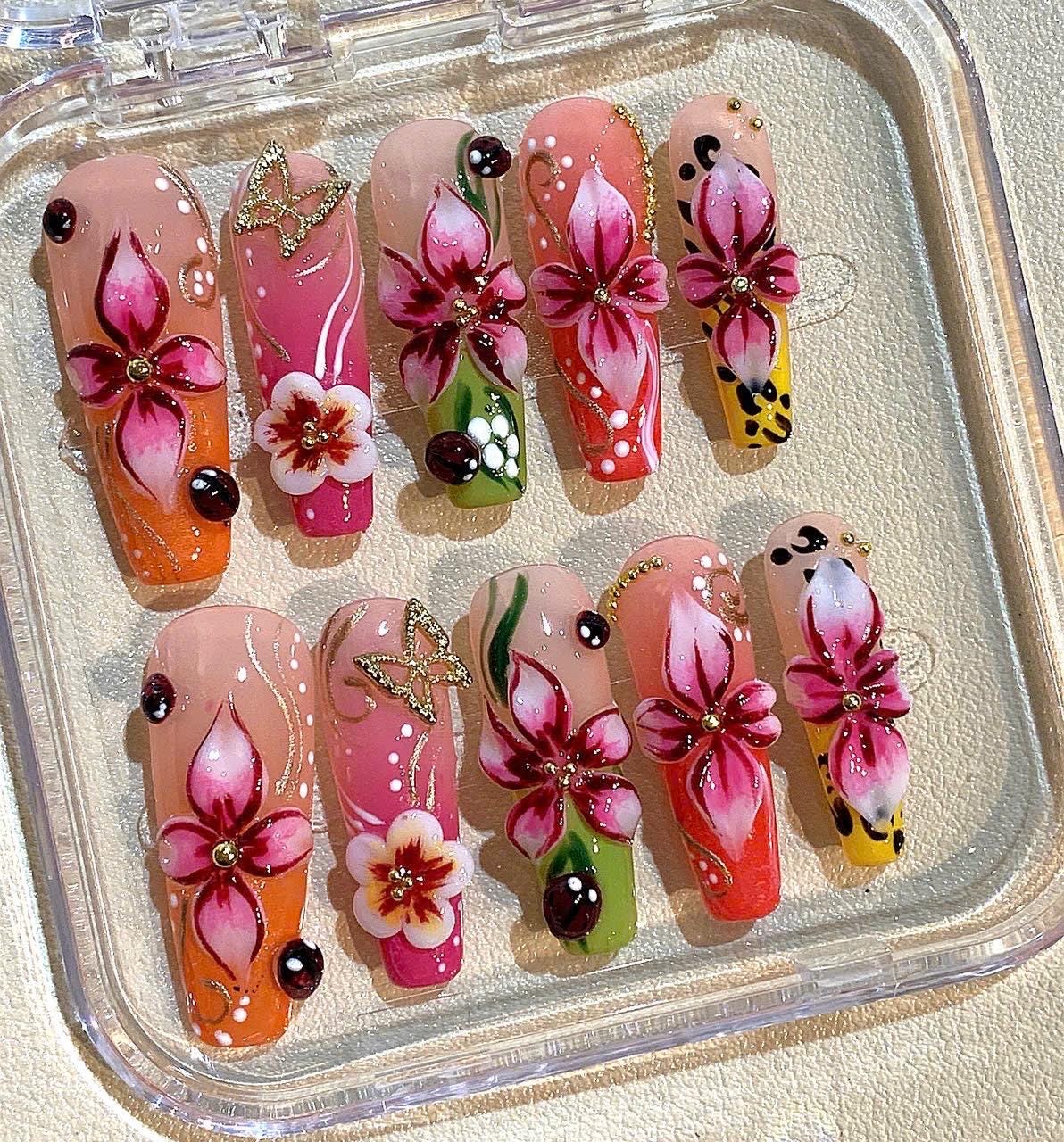 Hand Painted Tropical Flower Press On Nails: Summer Nail Art