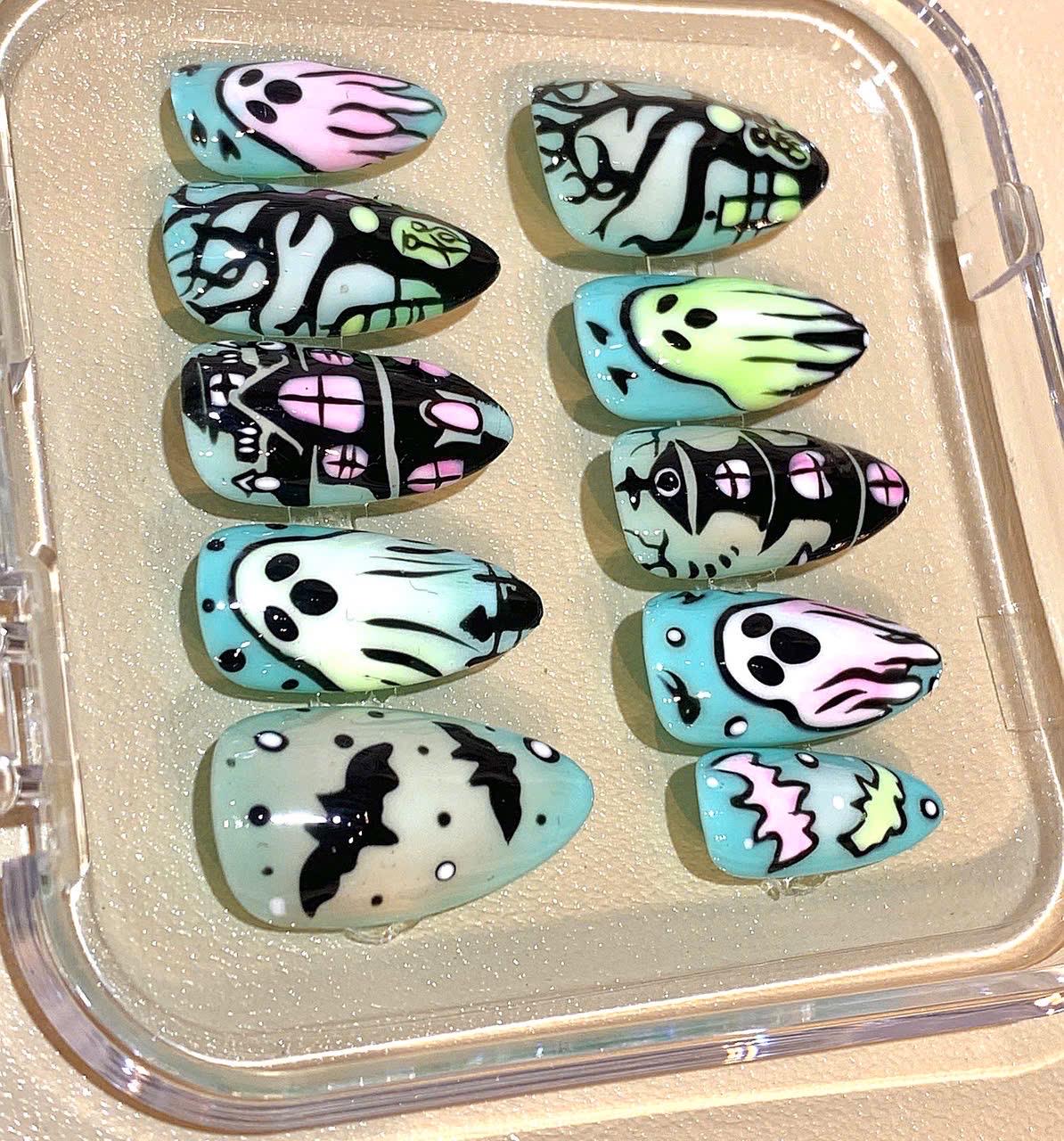 Halloween Ghost Press On Nails – Haunted House & Bat Nail Art – Spooky Handmade False Nails