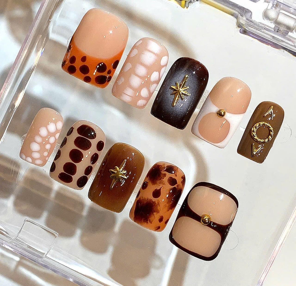 Brown Nude Press On Nails – Retro Dot & Geometric Design Nail Set