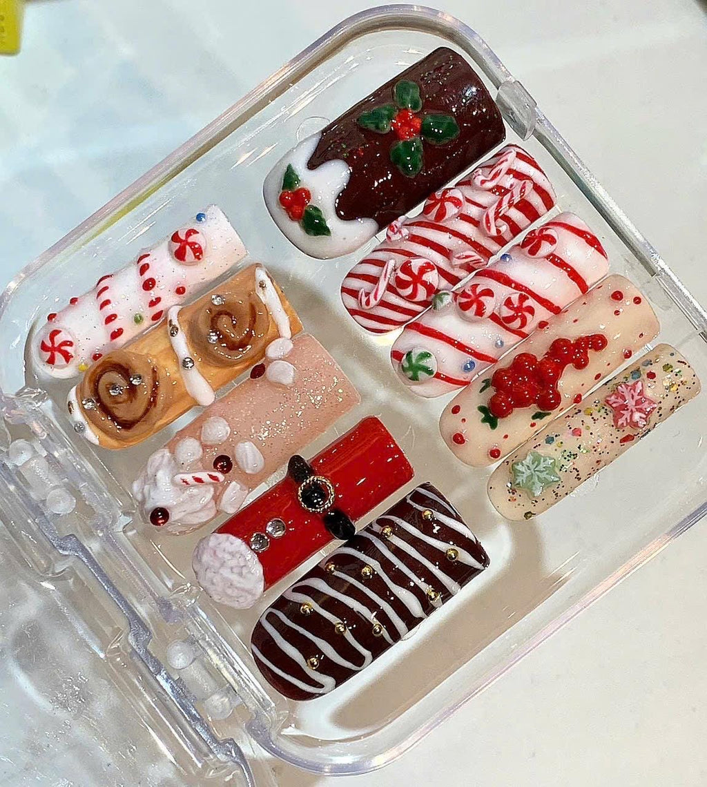 Christmas Candy Press On Nails – Santa, Peppermint & Dessert Nail Set