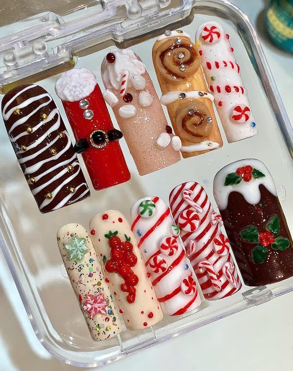 Christmas Candy Press On Nails – Santa, Peppermint & Dessert Nail Set