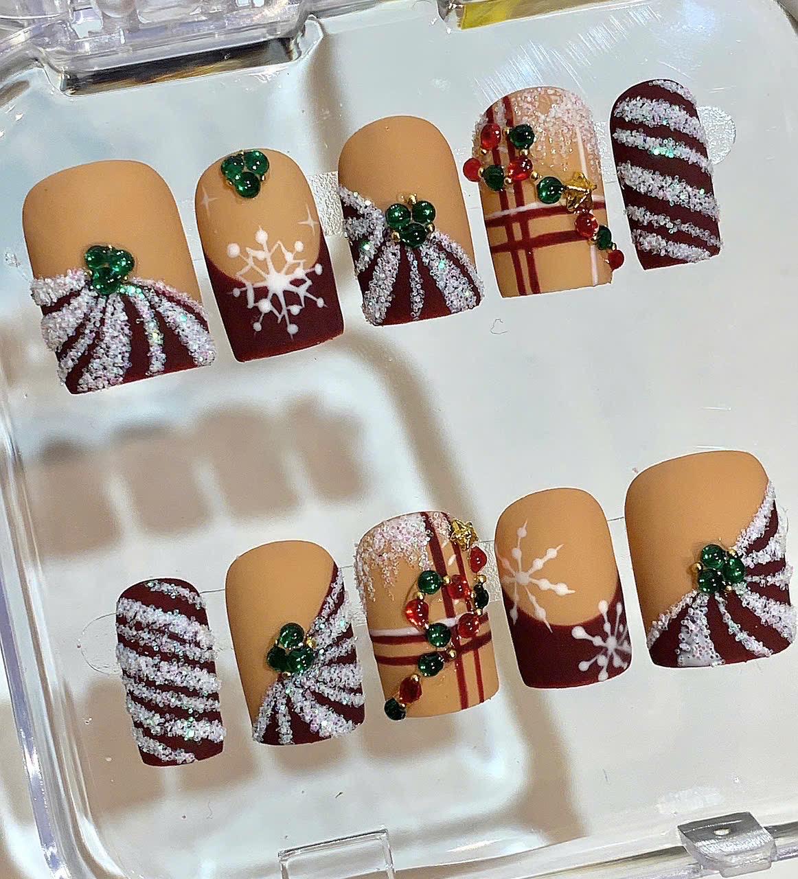 Brown Christmas Nails – Matte Snowflake Holiday Nail Set