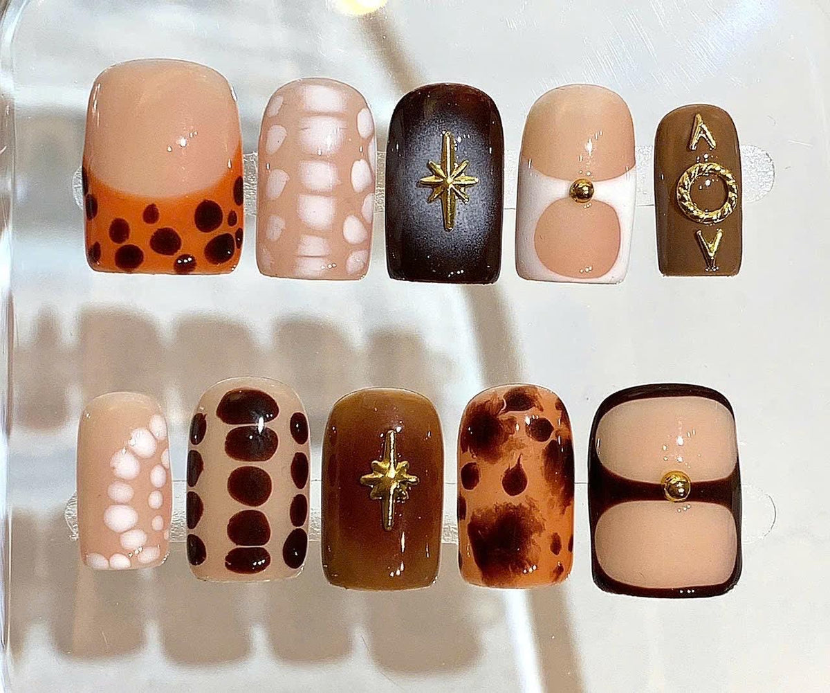 Brown Nude Press On Nails – Retro Dot & Geometric Design Nail Set