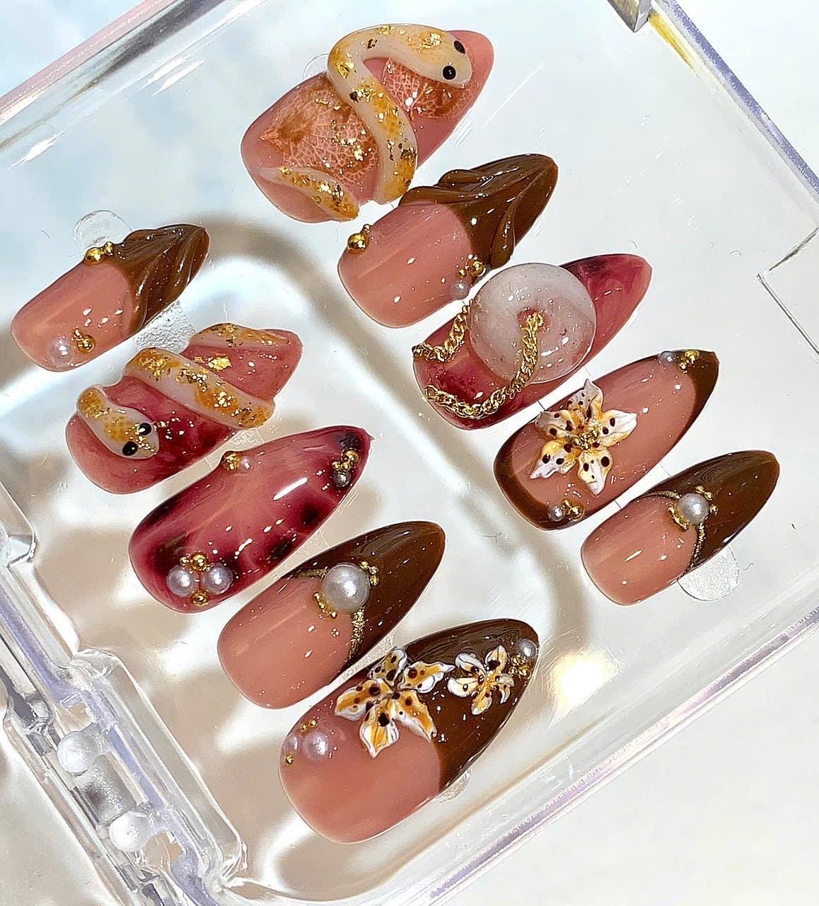 Brown Nude Press On Nails – 3D Snake & Floral Pearl Luxury Nail Set