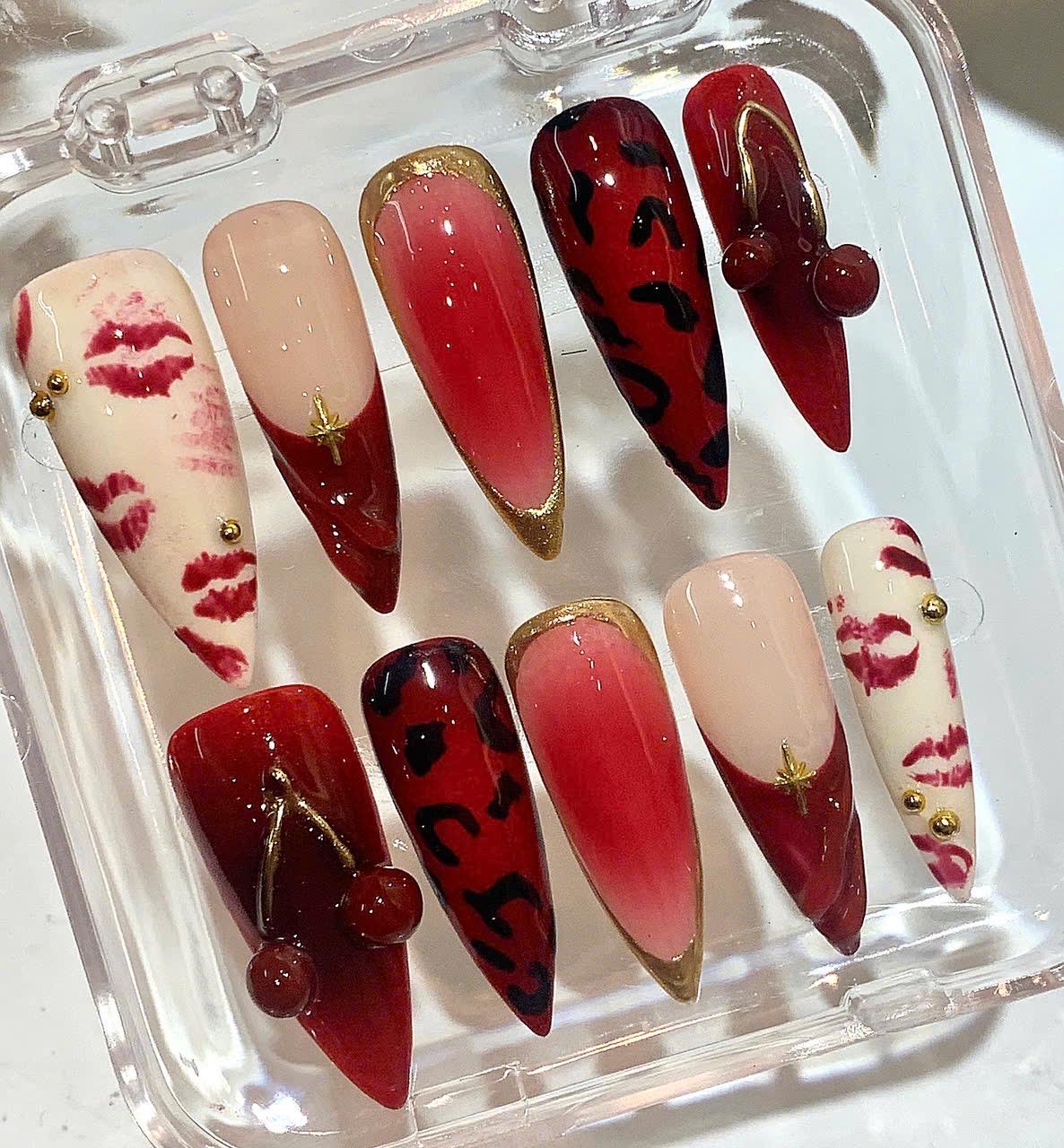 Red Cherry Kiss Press On Nails – Leopard & Lip Print Ombre Nail Set