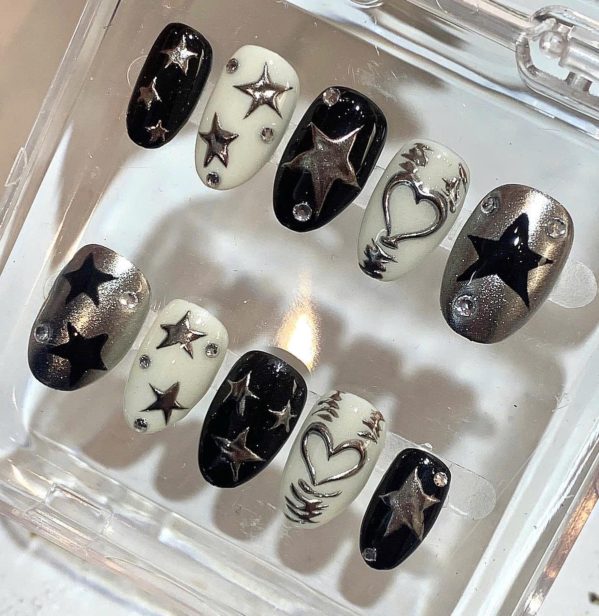 Metallic Star Press On Nails – Black White Silver Nail Art