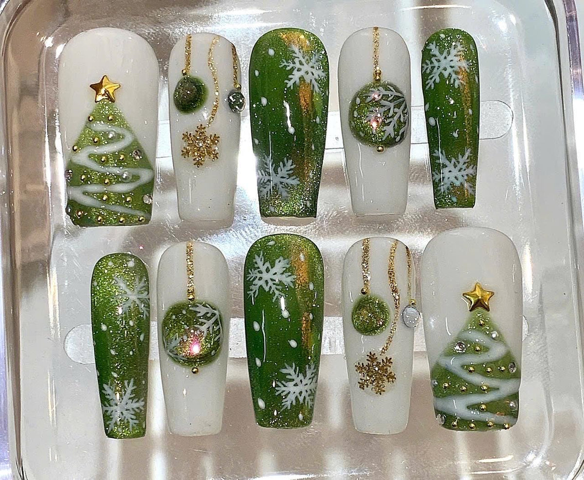 Green Christmas Tree Press On Nails - Holiday Snowflake Fake Nails