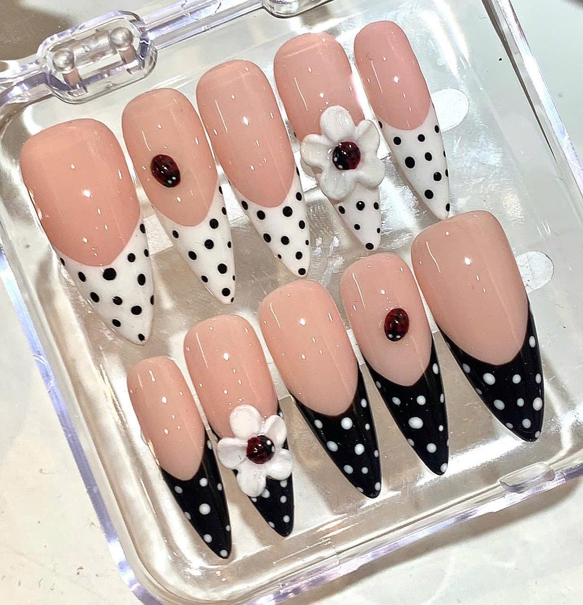 Polka Dot Ladybug Press On Nails – Black & White Flower 3D Charming Nail Set