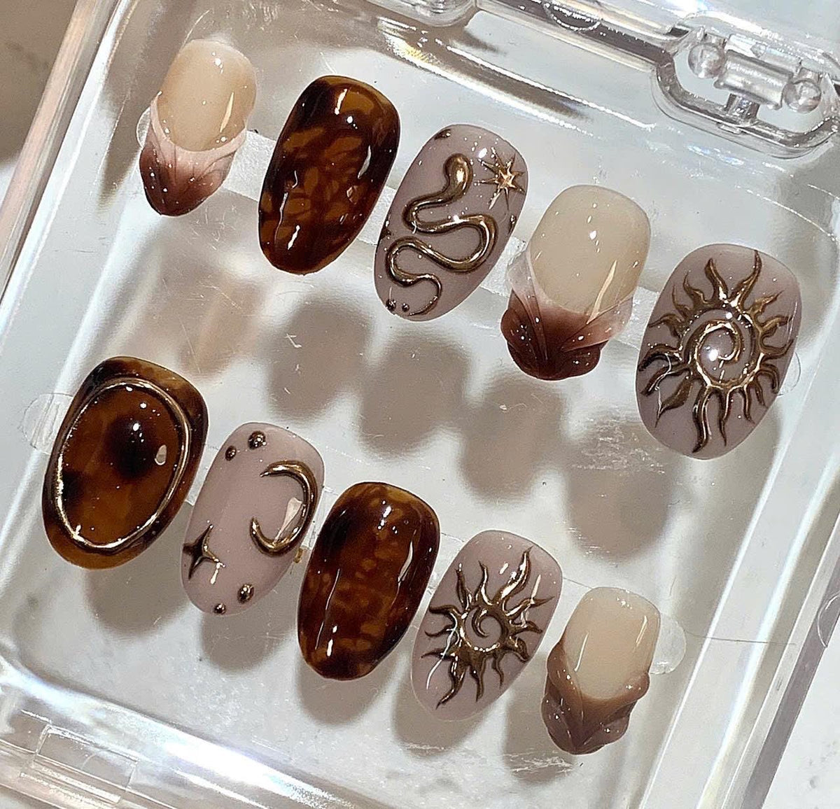 Brown Tortoise Press On Nails – Sun Moon Snake Nail Art