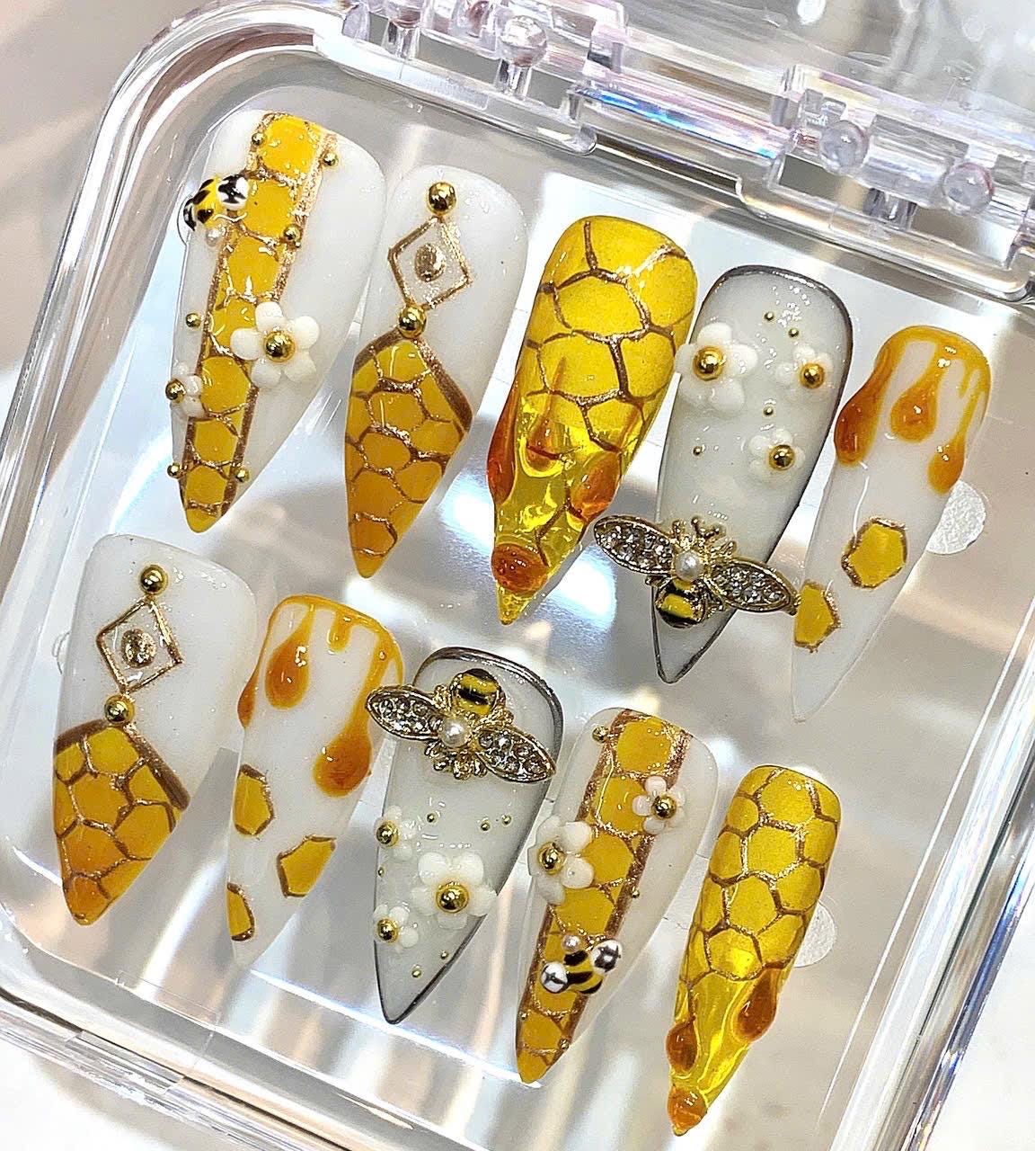Honeycomb Bee Press On Nails | Amber Gold Drip Nails | 3D Honey Bee Nail Art