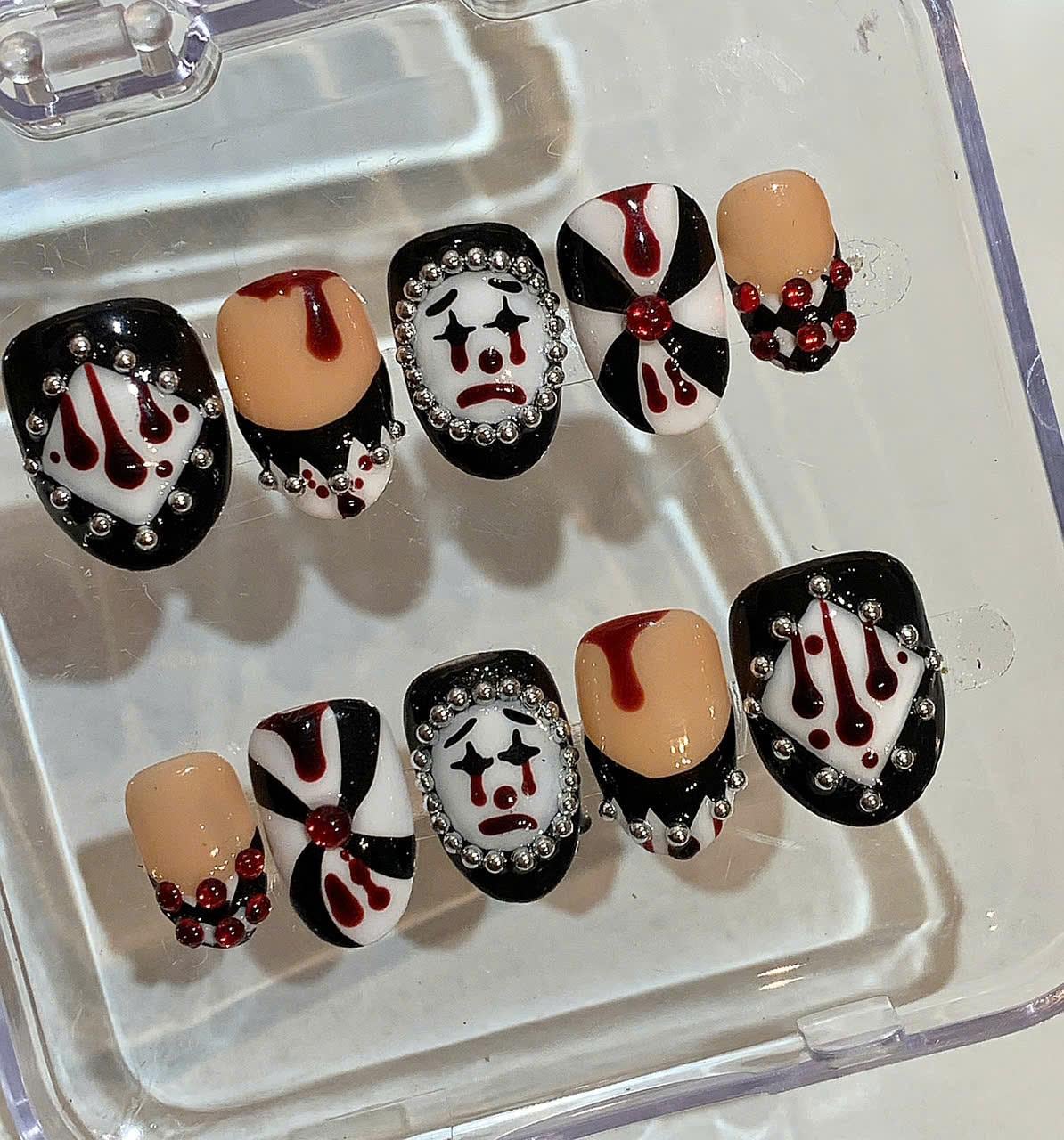 Creepy Clown Press On Nails: Gothic Horror Halloween Nail Art Set