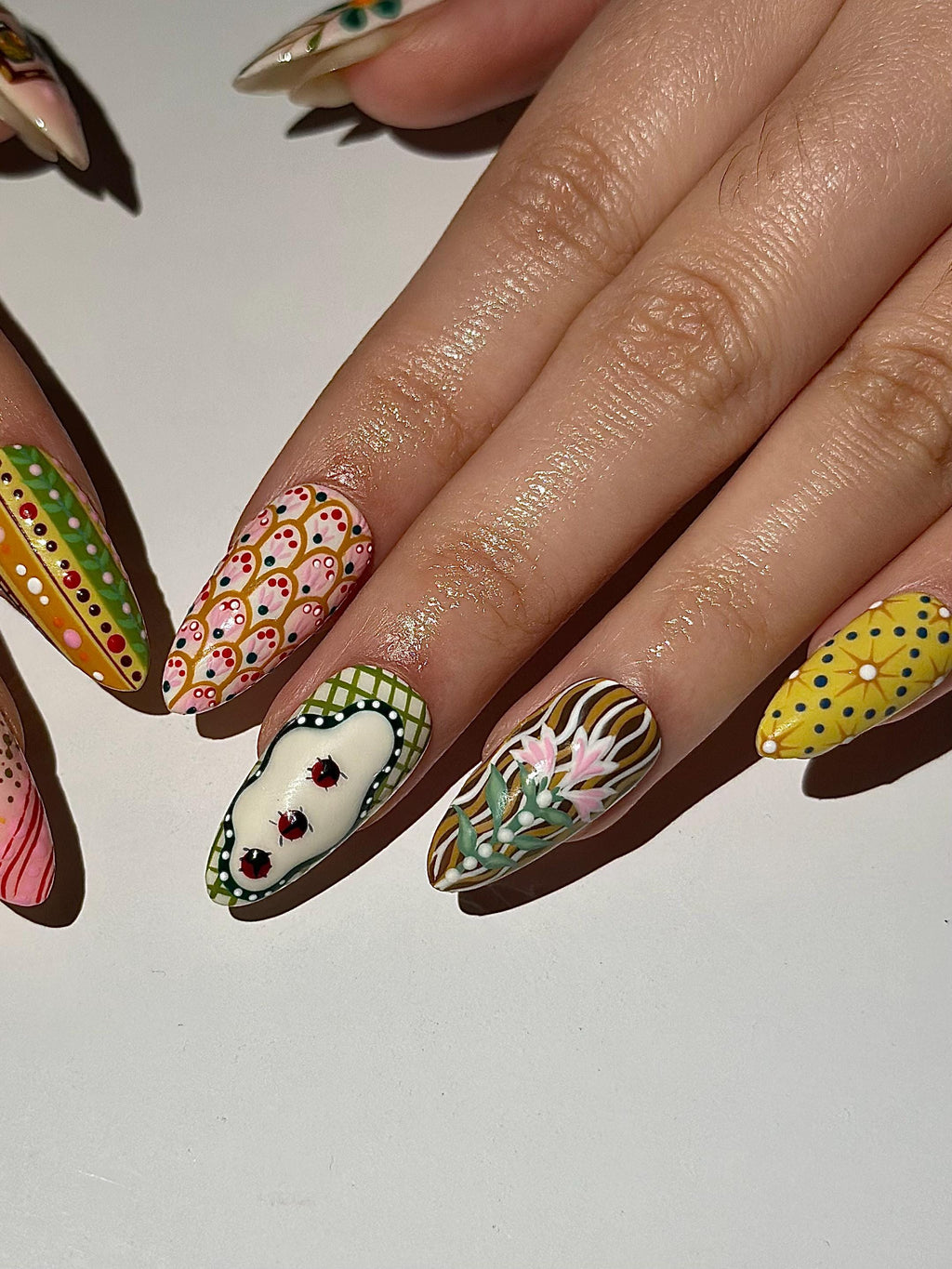 Hand Painted Vintage Floral Fake Nails | European Folk Art Nail Design | Soft Pastel Art Nails | Storybook Style Press Ons| JB304H