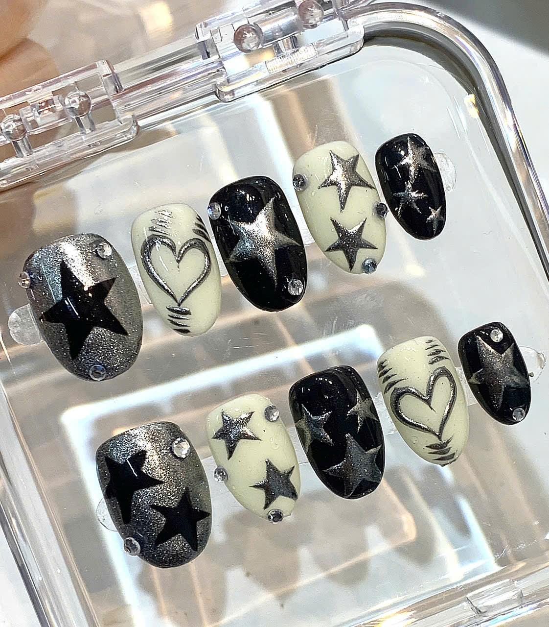 Metallic Star Press On Nails – Black White Silver Nail Art