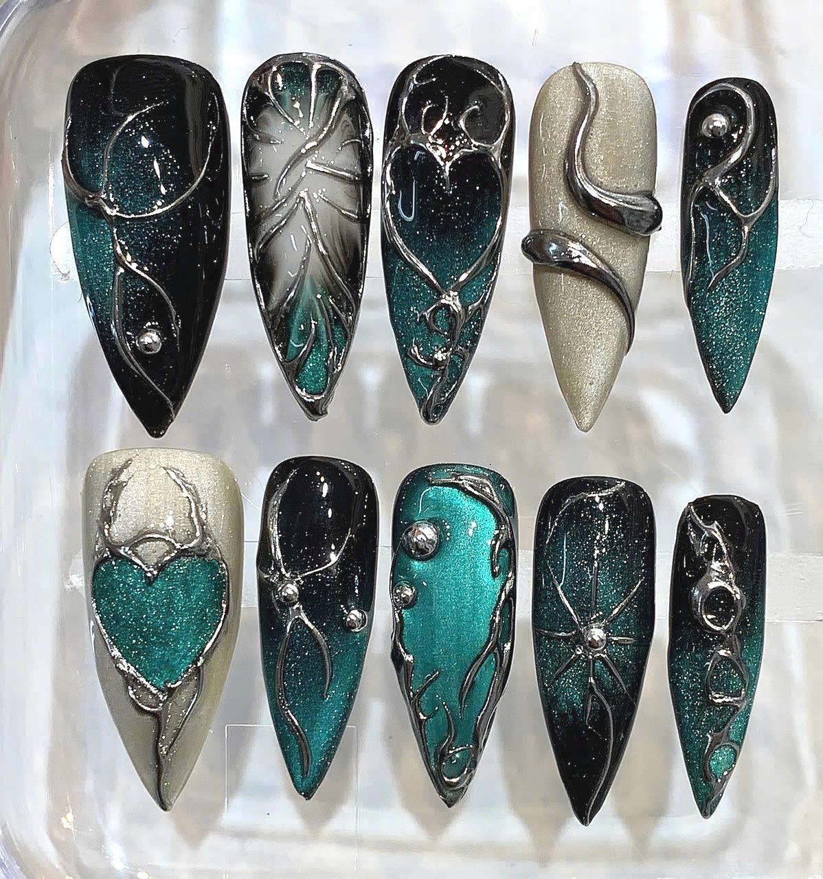 Emerald Galaxy Stiletto Press On Nails | Cosmic Chrome 3D Heart Luxury Set
