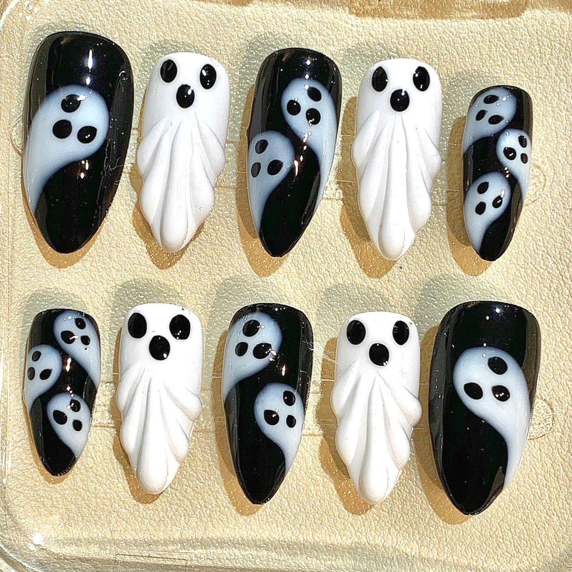 Halloween Ghost Press On Nails: 3D Black and White False Nails