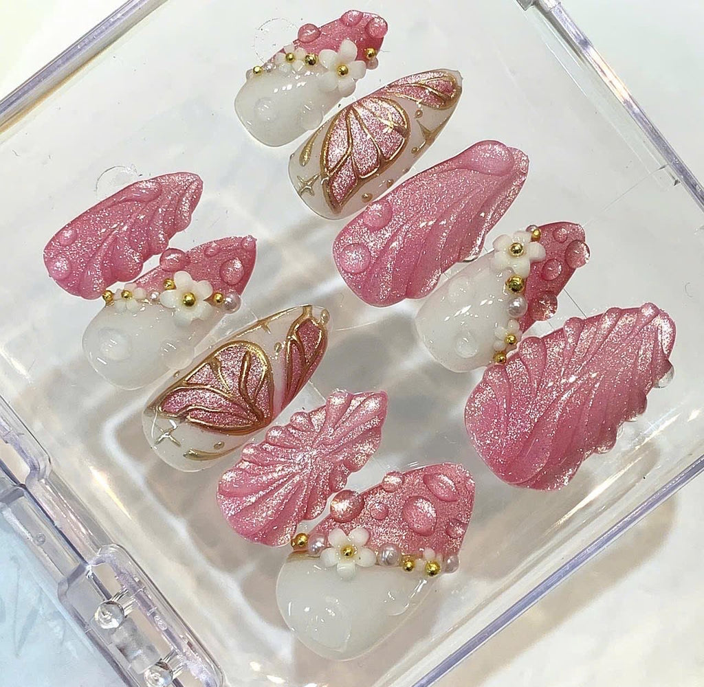 Pink 3D Floral Butterfly Press On Nails, Pearl Gold Charm Set