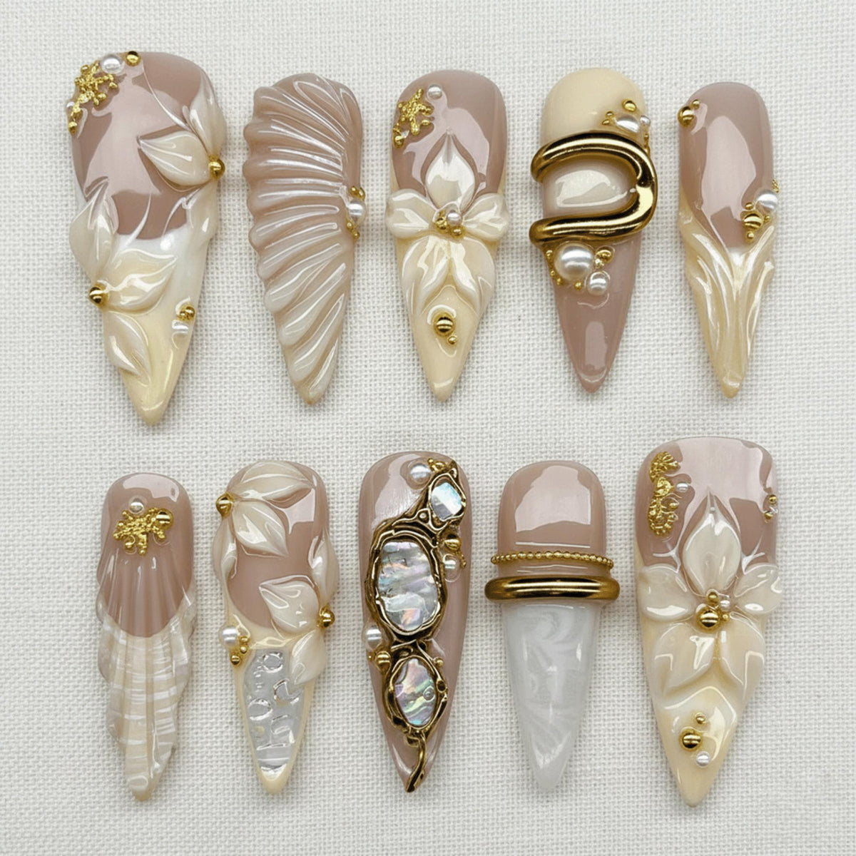 Elegant 3D Floral Press On Nails, Nude Chrome Mermaid Nails, Luxury Ocean Nail Art, Beige Pearl Seashell Nails