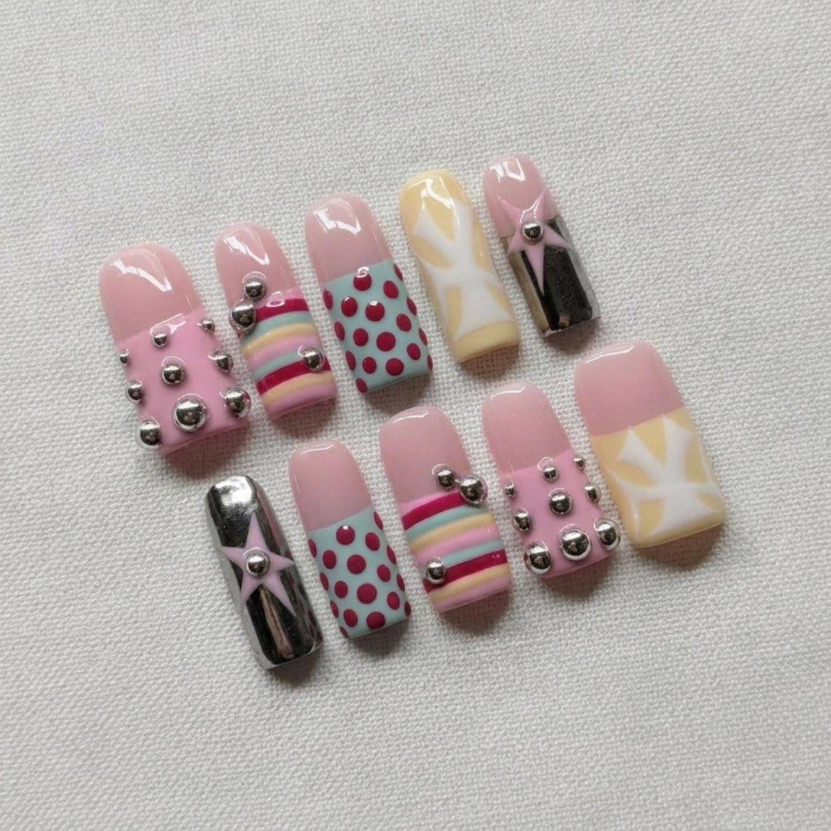 Y2K Star Press On Nails, Retro Polka Dot Studded Nail Set