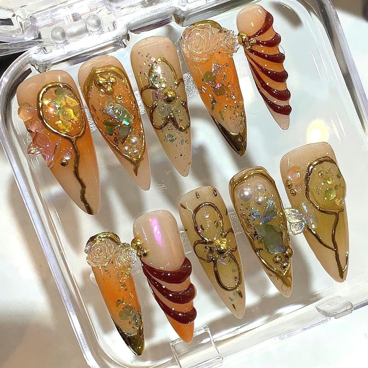Golden Amber Press On Nails – Elegant Gold Foil Nail Set