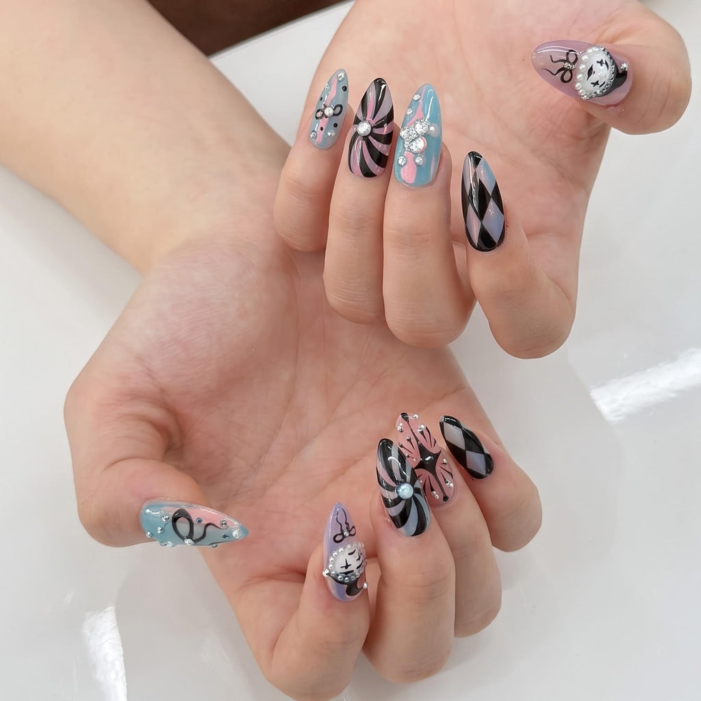 Clown Press On Nails with Vintage Clock, Harlequin Fake Nails in AlmondShape, Handmade Gothic Nail Art for Halloween, Party, Cosplay JB480UC