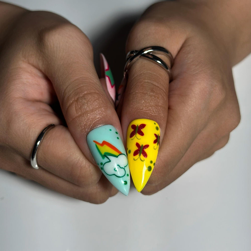 Colorful Press On Nails with Retro Star Art , Whimsical Hand Painted Nails , Funky Statement Nails for Trendy Gift  | JB527WC