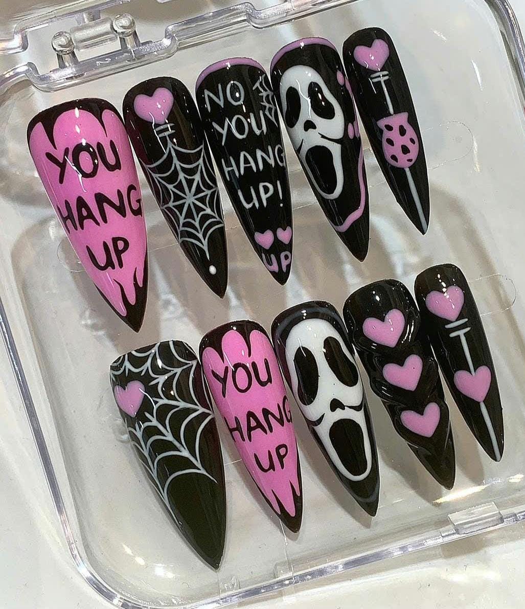 Horror Scream Press On Nails: Pink Black Spooky Spider Web Nail Art