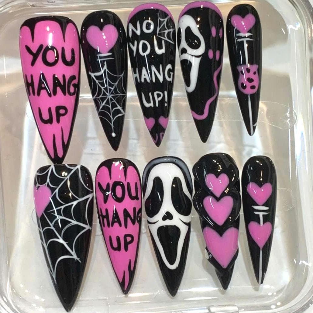 Horror Scream Press On Nails: Pink Black Spooky Spider Web Nail Art